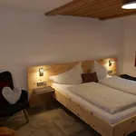 & Almhostel Alpenperle - Selbstversorger *