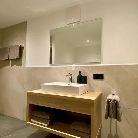 & Almhostel Alpenperle - Selbstversorger 民宿 坦海姆