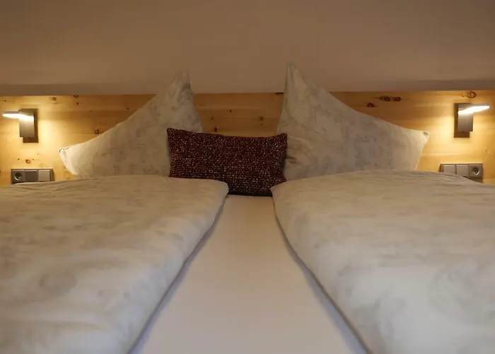 & Almhostel Alpenperle - Selbstversorger Проживание в семье