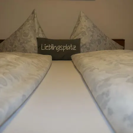 Проживание в семье & Almhostel Alpenperle - Selbstversorger