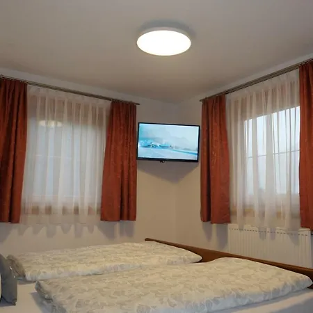 Проживание в семье & Almhostel Alpenperle - Selbstversorger *