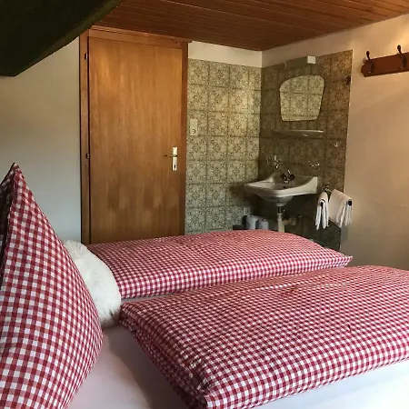 & Almhostel Alpenperle - Selbstversorger Tannheim